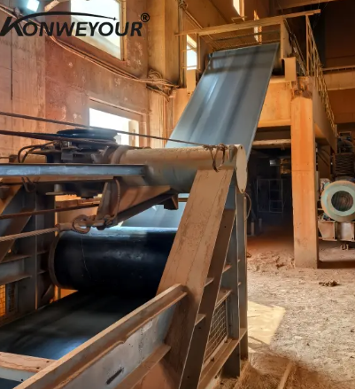 สายพานลำเลียงการทำเหมือง 